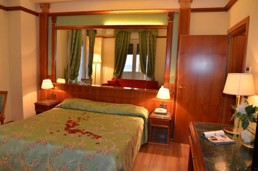 Grand Hotel Montesilvano Marina Eksteriør billede